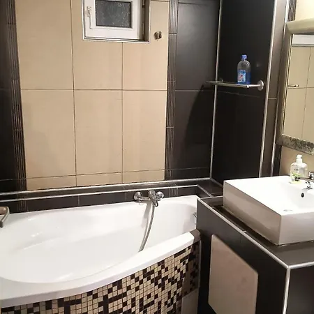 Modern 3 Ultracentral Mcdonalds A20 * Craiova