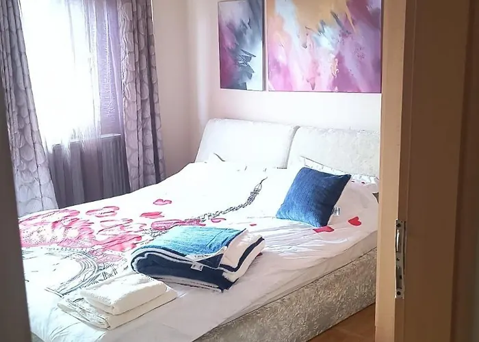 Modern 3 Ultracentral Mcdonalds A20